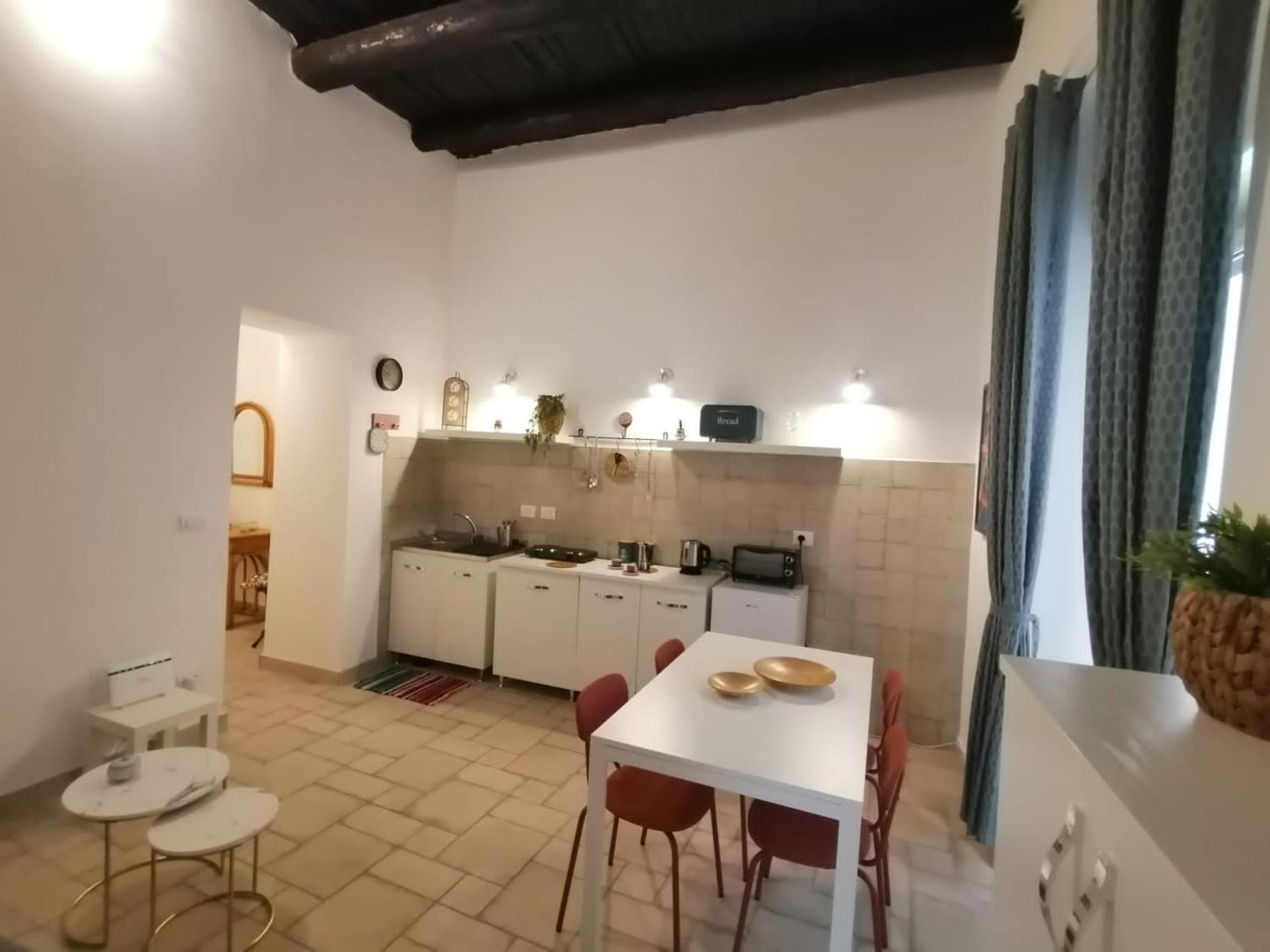 شقة Il Vicoletto Sul Castello نابولي المظهر الخارجي الصورة